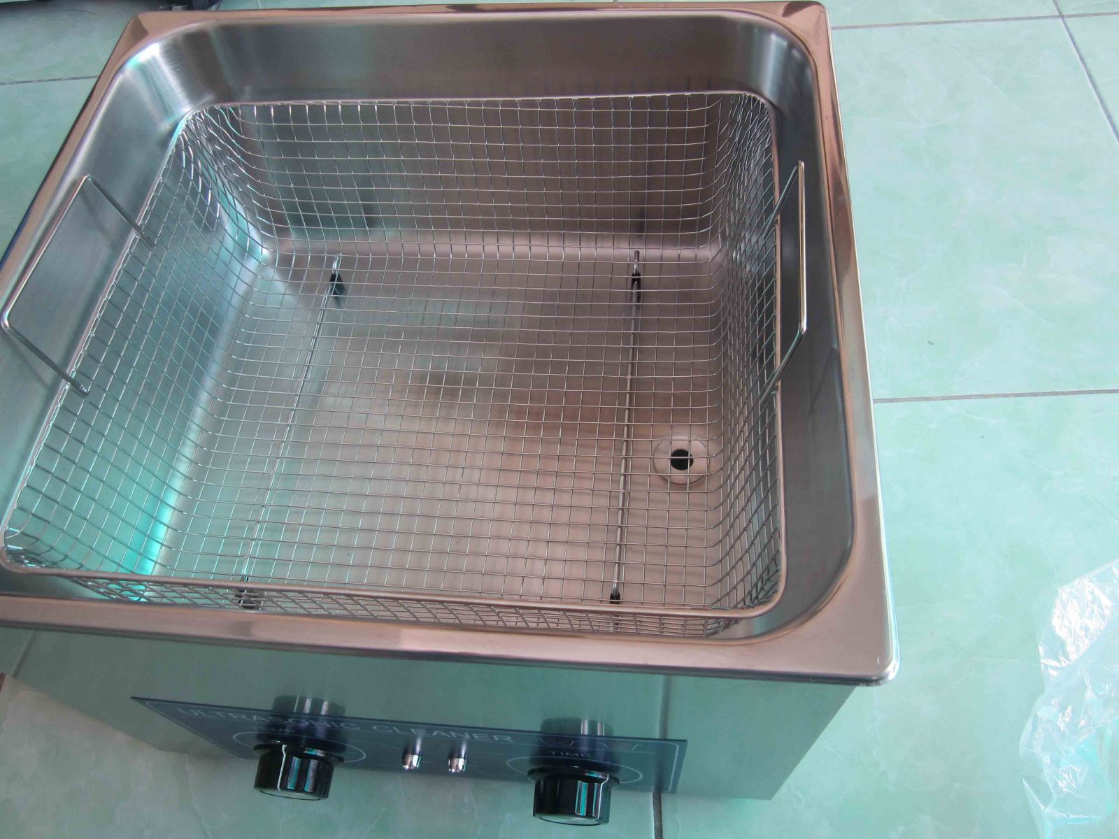 Máy tẩy rửa siêu âm 1006 ST